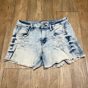 ⚫️Whitewash Frayed Jean Shorts